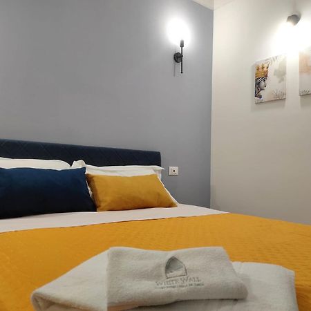 White Wall Luxury Rooms Scala Dei Turchi Реальмонте Екстер'єр фото